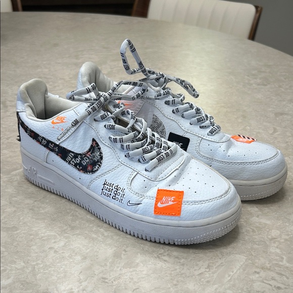 Nike Air White and Orange Patterned Sneakers - Picture 3 of 14